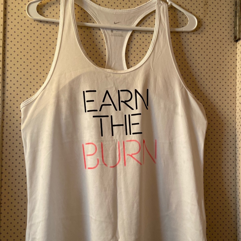 WHITE NIKE RUNNING SHIRT